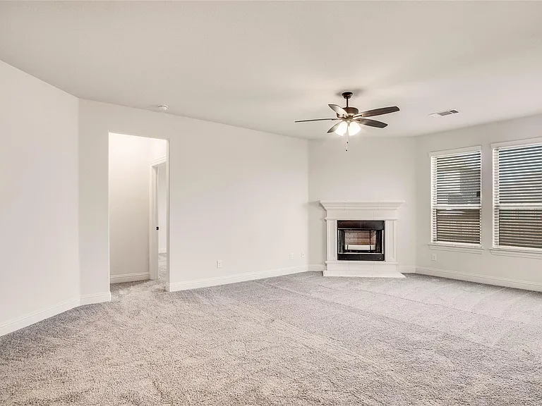 204 Flower Ridge Dr — Photo 8