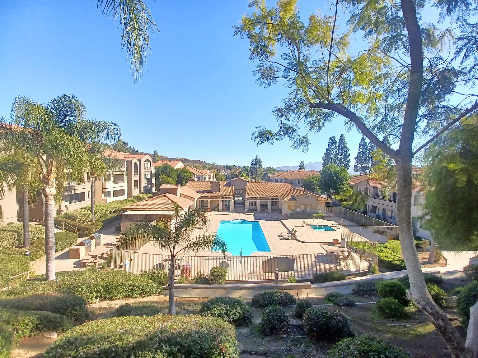 1015 Vista Del Cerro Dr — Photo 3