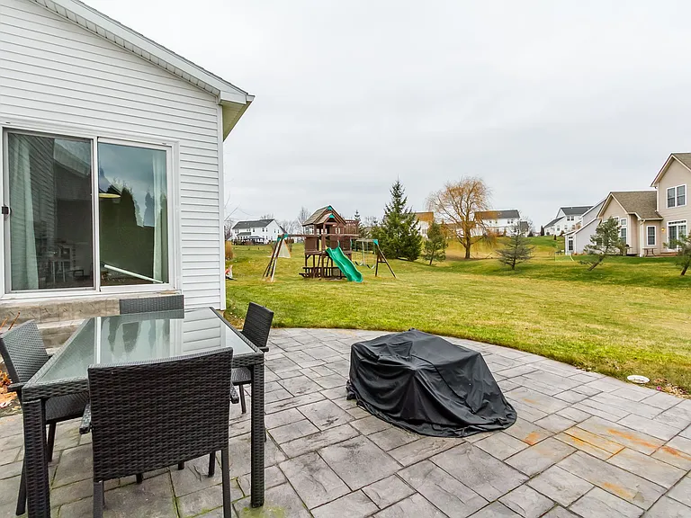 9 Chriswell Ln — Photo 35