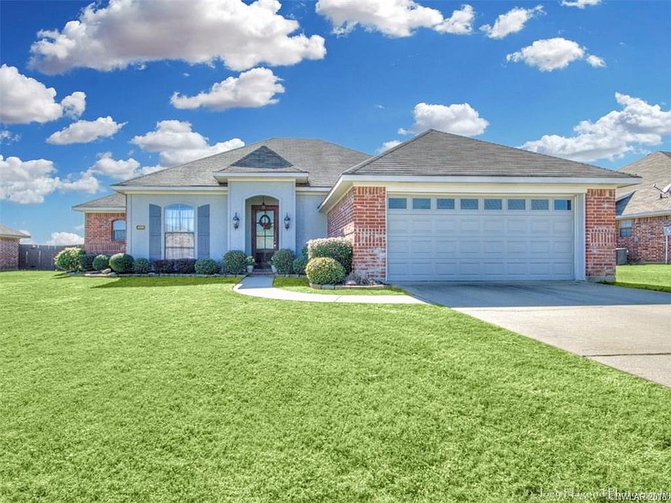 1st image of 4208 Parkridge Dr