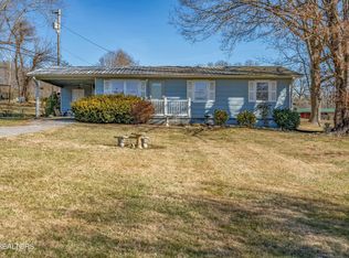1747 Fairview Rd, Oliver Springs, TN 37840