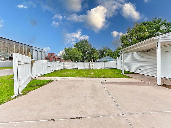 2nd image of 1440 SW 11th St