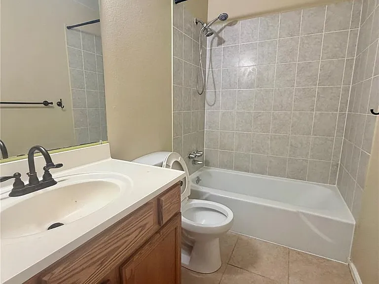9066 E Lehigh Ave — Photo 11