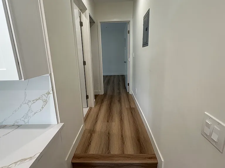 1445 N Maple St #101 — Photo 6