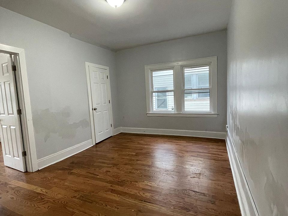 1st image of 45 Poe Ave Floor 3