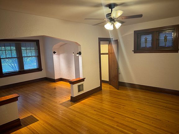 5th image of 6144 S Grand Blvd Floor 1