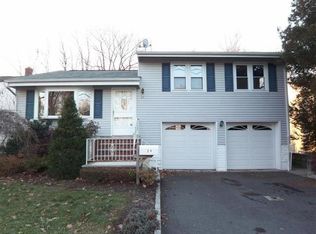 29 Rutgers Ave, Colonia, NJ 07067