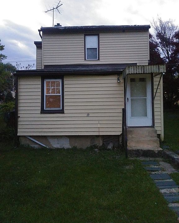 2nd image of 613 Washington Ave