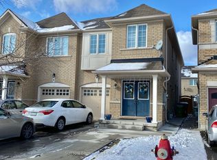 8 Penelope St, Brampton, ON L6P3H7