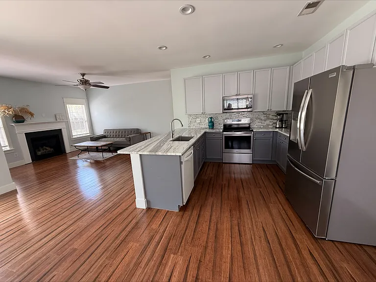1106 Heartstone Ct — Photo 13