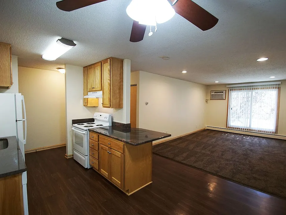 401 E Burnsville Pkwy
