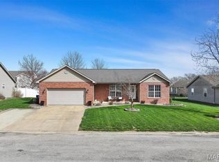 15 Rosewood Ln, Aviston, IL 62216