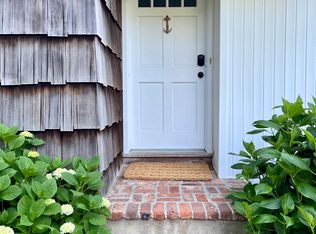 (Undisclosed Address), Southampton, NY 11968