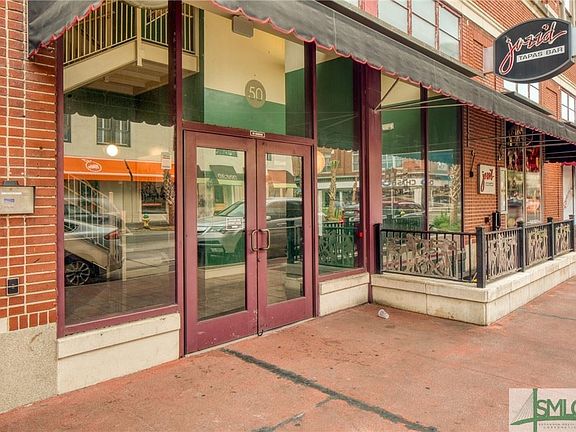 4th image of 122 W Broughton St #207-207-20