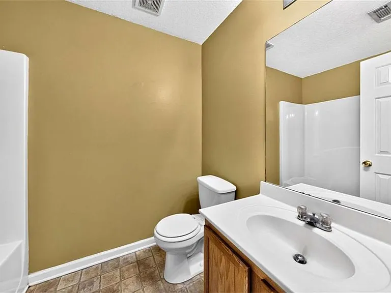 744 W Vincent Dr — Photo 39