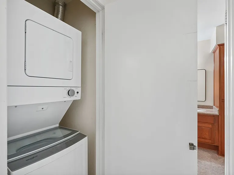 23609 Del Monte Dr #299 — Photo 24