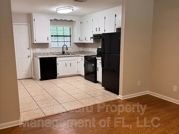 5th image of 4179 Ravenwood Dr