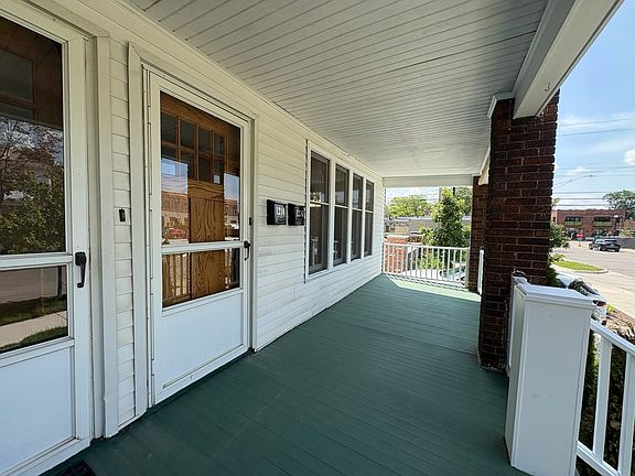 3rd image of 1216 Wayburn St