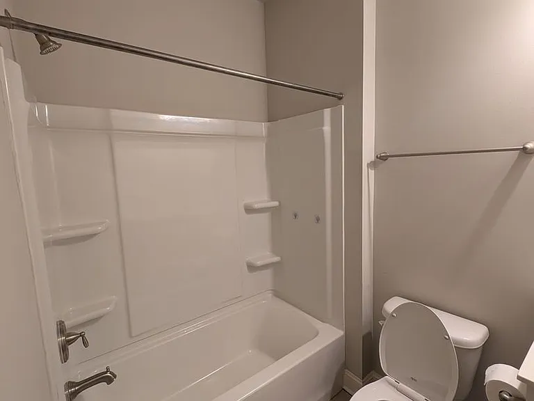 207 Blackwood Dr NW — Photo 31
