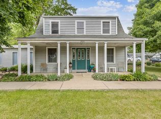 206 N Springfield Ave, Rockford, IL 61101