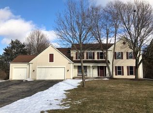 413 Arabian Pkwy, Dundee, IL