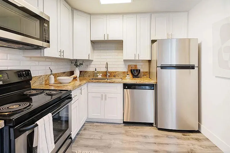 1 bed, 1.0 bath, 621 sqft, $2,000 — Photo 2