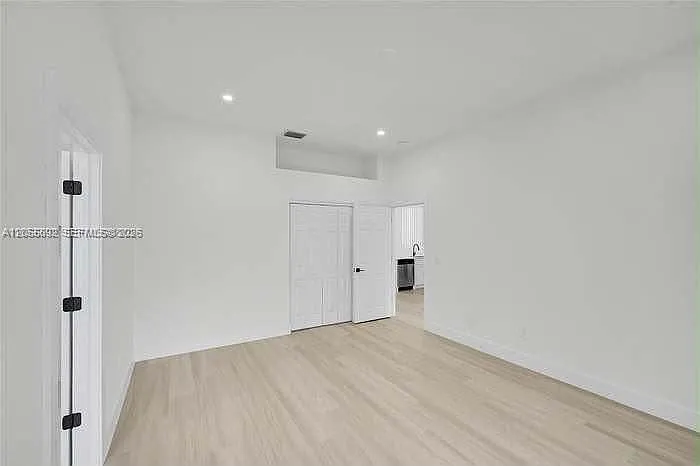 1380 SW 8th St #0 — Photo 6