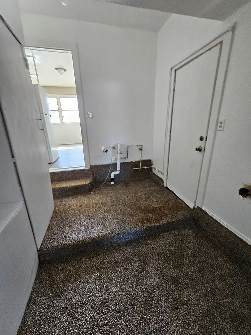 1218 NW 80th Street — Photo 3