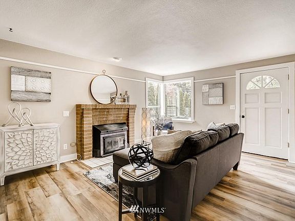 3rd image of 13754 Ashworth Ave N