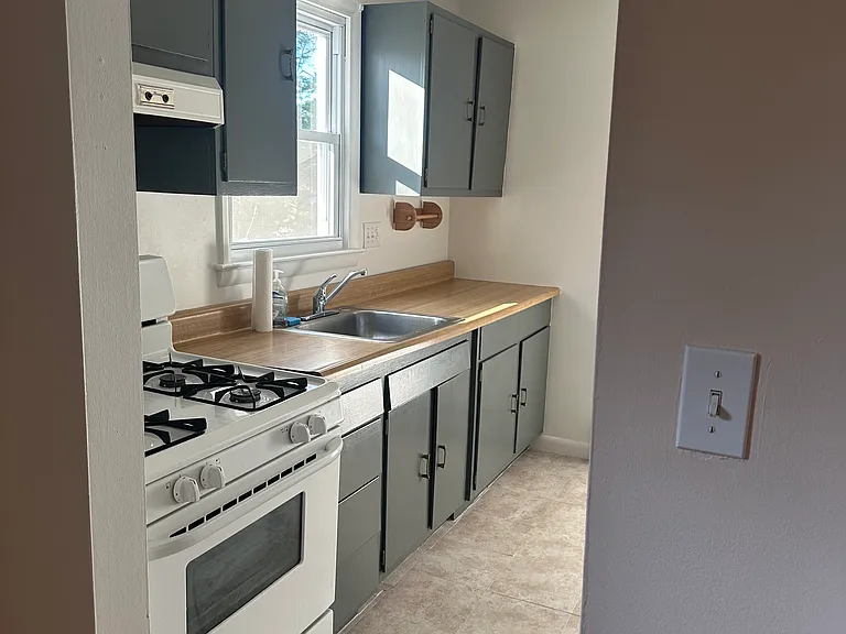 308 John Ave #1 — Photo 3