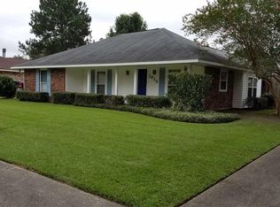 1010 Maywood Dr, Denham Springs, LA 70726