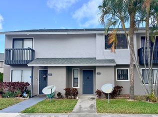 2305 Seaside Dr, Greenacres, FL 33463