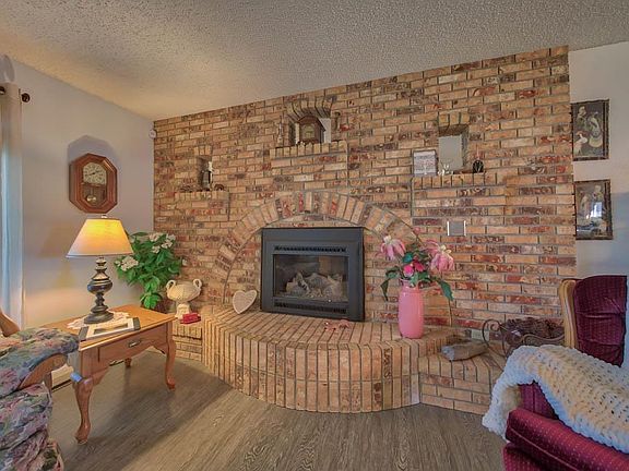 4th image of 1806 Circle Rd