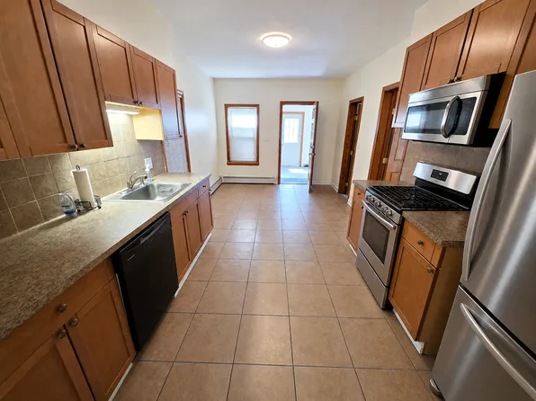 167 Elm St #1, Everett, MA 02149