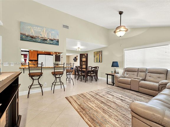 5th image of 10761 NW 20th Ct