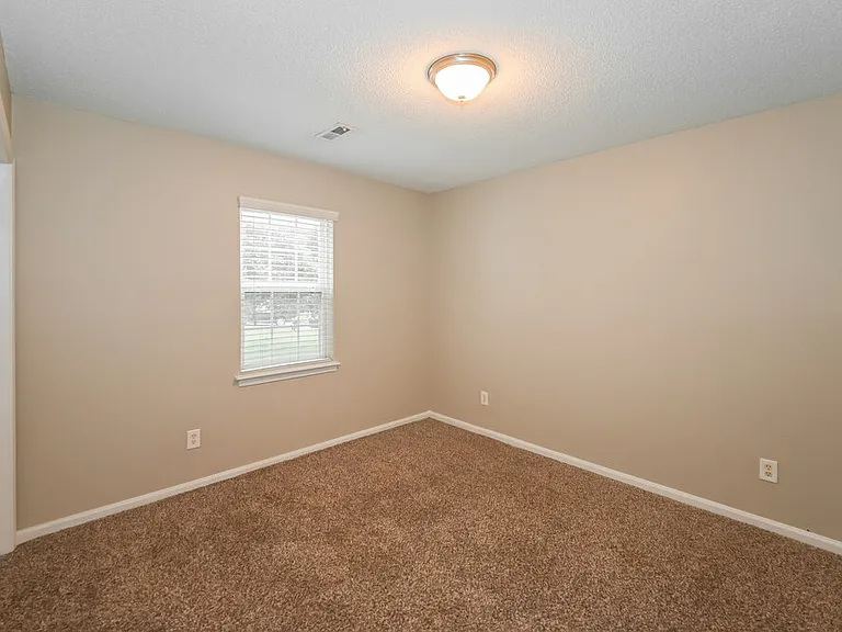 7526 Fallow Ln — Photo 13