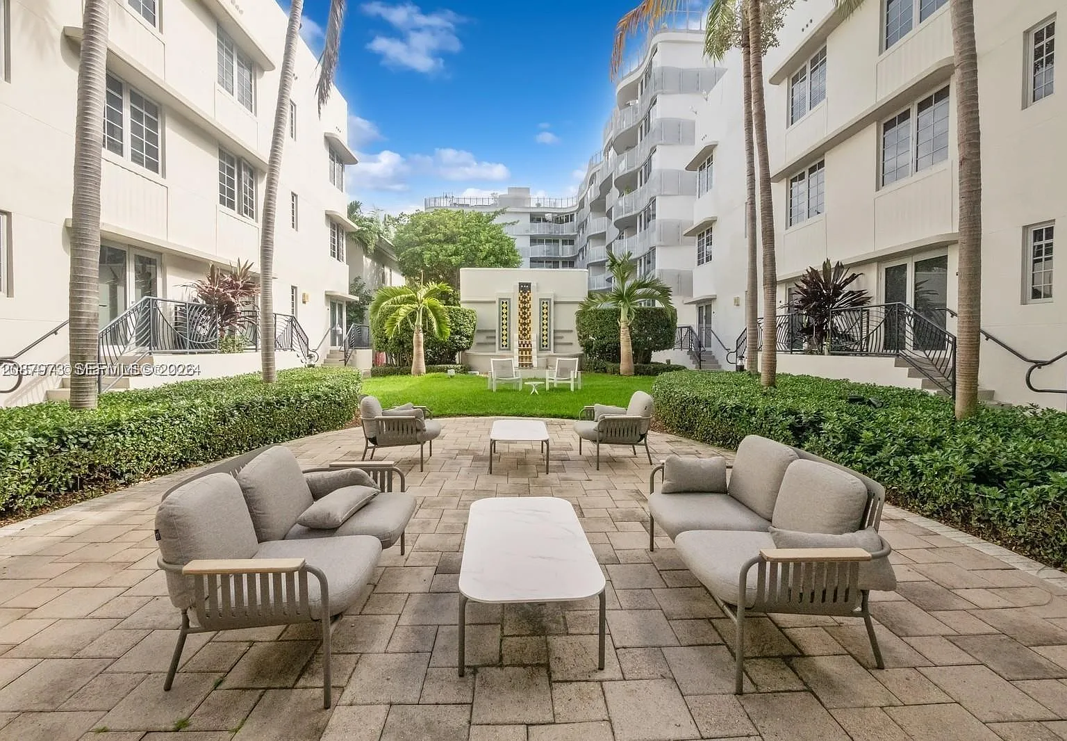 Artecity Governor Condo — Photo 4