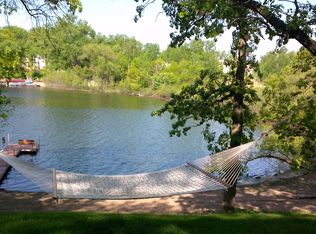 49 Long Lake Rd, Mahtomedi, MN 55115