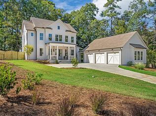 103 Spring Dr, Roswell, GA 30075