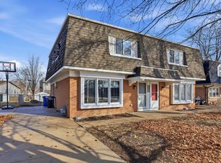 846/848 Greenwood Court, Oshkosh, WI 54901