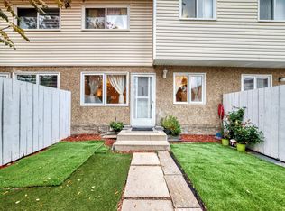 Castlewoods (Lorelei), Edmonton, AB T5X 2T4