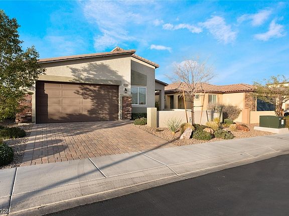 3rd image of 2104 Del Aqua Ave