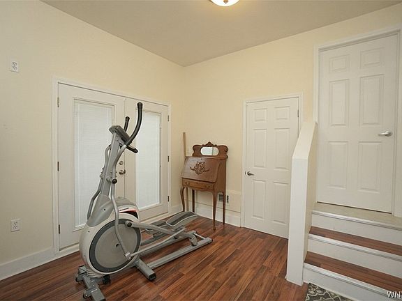 3rd image of 4971 Meadowbrook Rd