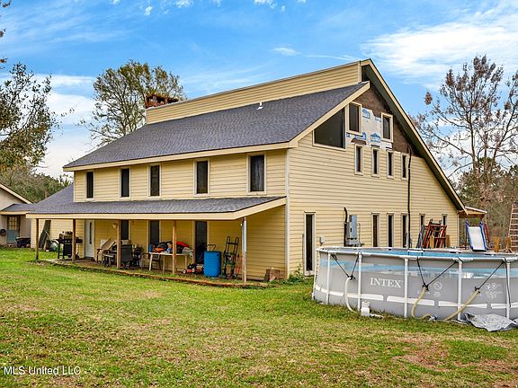 2nd image of 42 Dead End Rd