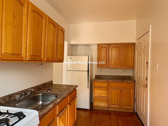 3rd image of 1368 W Estes Ave #1AS
