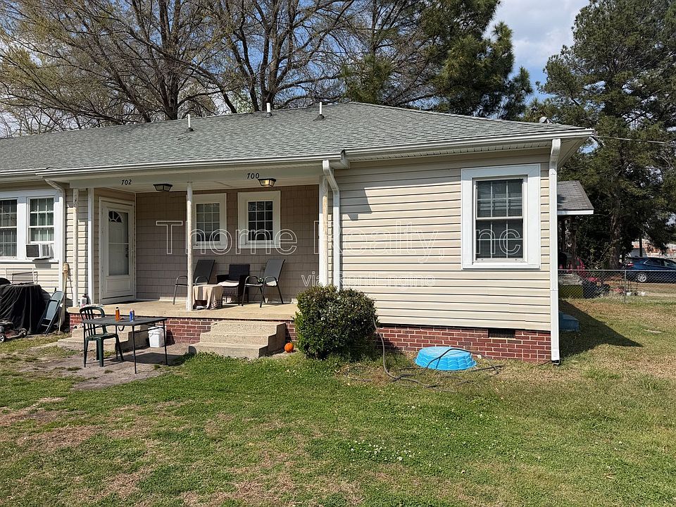 1st image of 700 Pinehaven Dr