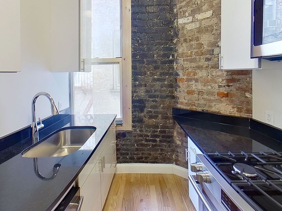 1st image of 234 Thompson St #22/23