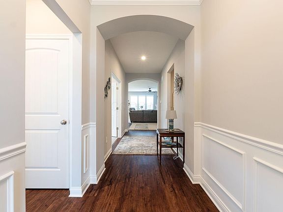 5th image of 6132 Windcliff Dr E