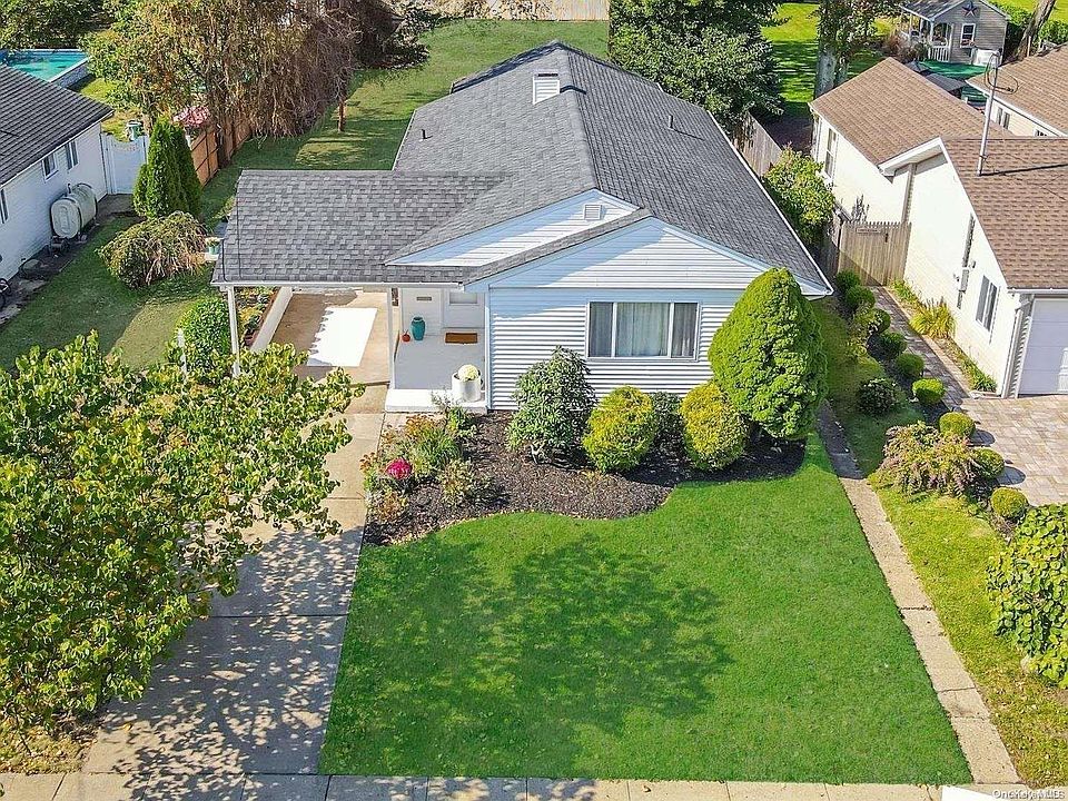 1st image of 2492 Park Place