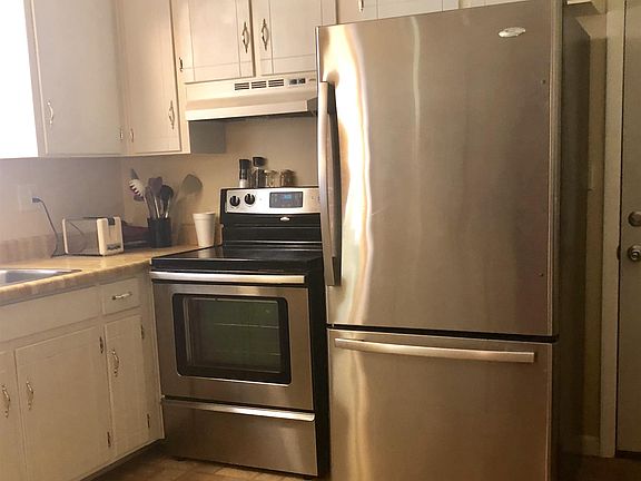 3rd image of 6327 N Clearview Dr